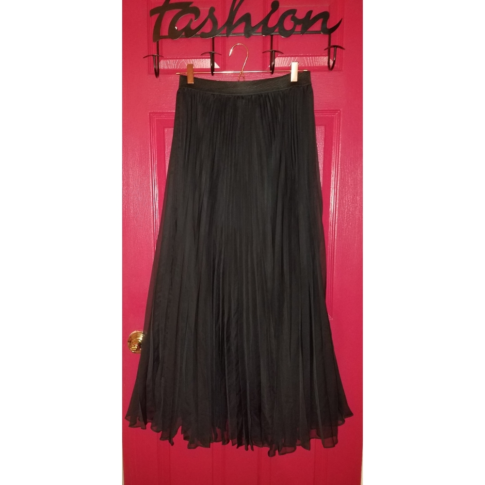 2/$20 New! Madison Black Pleated Maxi Skirt